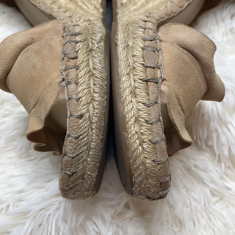 Marc Fisher Beige Ruffle Espadrille Wedge Sandals Size 8.5